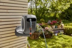 Gardena Wandslangenbox Roll Up 15 Grijs/wit Meter Incl. Tuinspuit -Buitentuin 41 1487