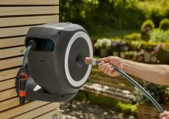 Gardena Wandslangenbox Roll Up 15 Grijs/wit Meter Incl. Tuinspuit -Buitentuin 41 1488