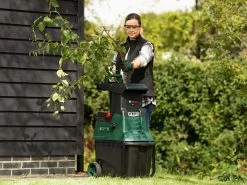 Bosch Hakselaar AXT 25 TC -Buitentuin 41 247