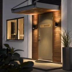 Konstsmide Buitenlamp Modena Zwart 2-lichts -Buitentuin 41 3103