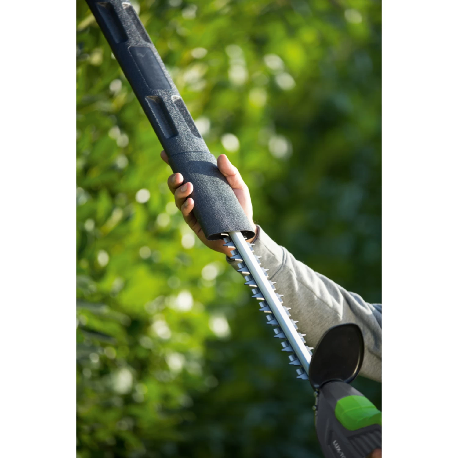 LUX 20V Telescopische Heggenschaar (zonder Accu) 4 LUX 20V Telescopische Heggenschaar (zonder Accu) - Afbeelding 2