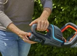 Gardena 18V Heggenschaar ComfortCut 50cm Incl. Accu + Lader -Buitentuin 41 37