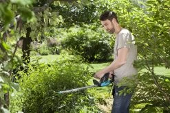 Gardena Elektrische Heggenschaar EasyCut 450/50 11 Gardena Elektrische Heggenschaar EasyCut 450/50 -Buitentuin 41 395