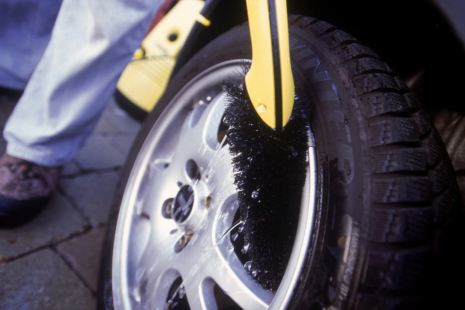 Kärcher Velgenwasborstel 4 Kärcher Velgenwasborstel - Afbeelding 2