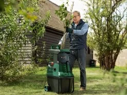 Bosch Fluisterhakselaar AXT 25 D 7 Bosch Fluisterhakselaar AXT 25 D -Buitentuin 41 682